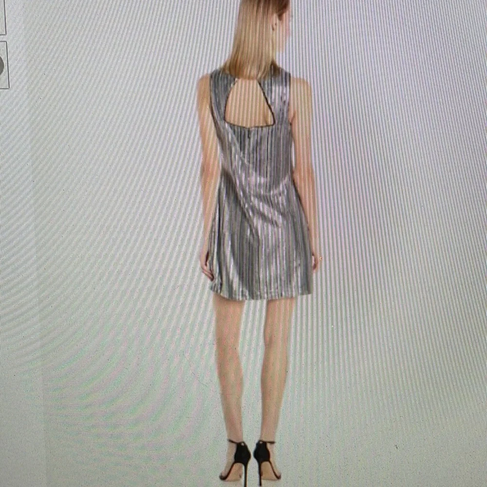 Guess silver sequin - cut out back dress 6 - Picture 2 of 16